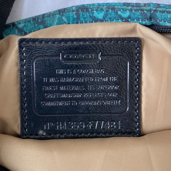 New Coach Crossbody - 10.5” x 10” - Green - Picture 6 of 9